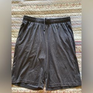 Mens/Boys gray basketball shorts size medium